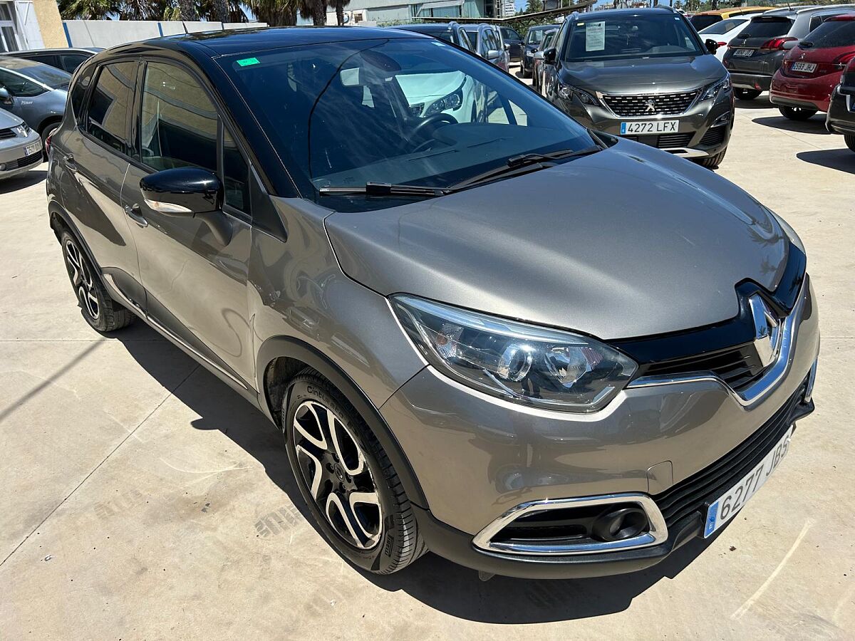 RENAULT CAPTUR ZEN 1.2 TCE AUTO SPANISH LHD IN SPAIN 95000 MILES SUPERB 2014